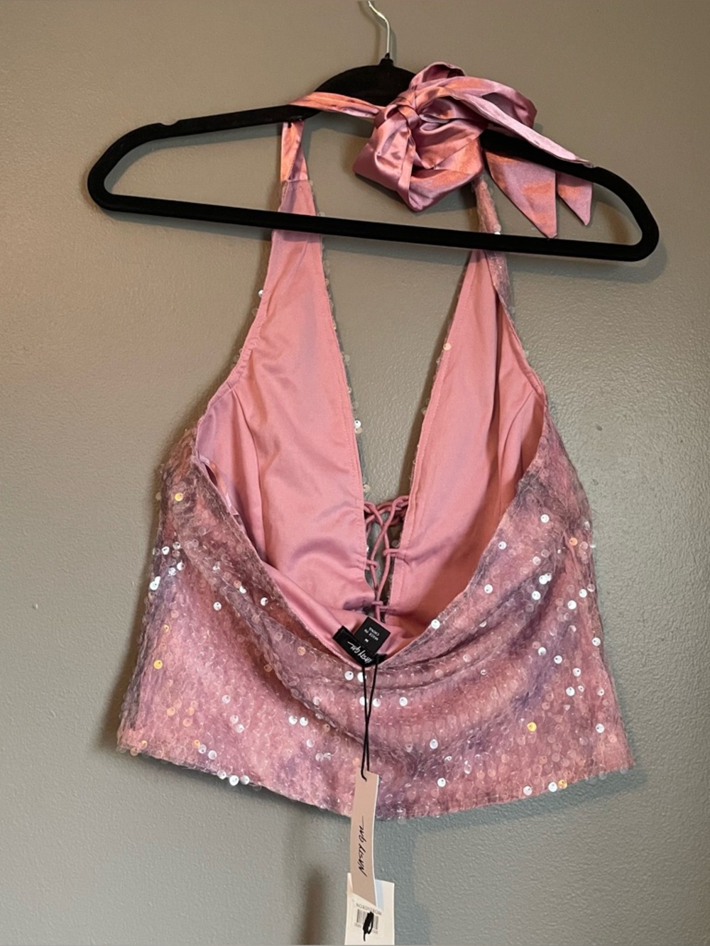 NWT Nasty Gal Sz Medium Women’s Pink Sequin Tie Front Blouse Halter Top Ret $56! - Picture 9 of 10